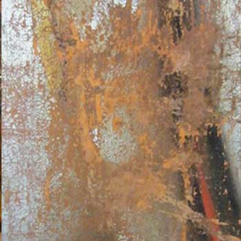 La jambe de Constantin avant intervention avec les lourds repeints, après enlèvements des repeints, masticage et vernissage puis après retouche